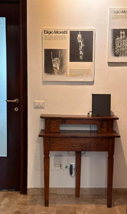 Orea Spiti - Drawings In Teodosio Appartement *