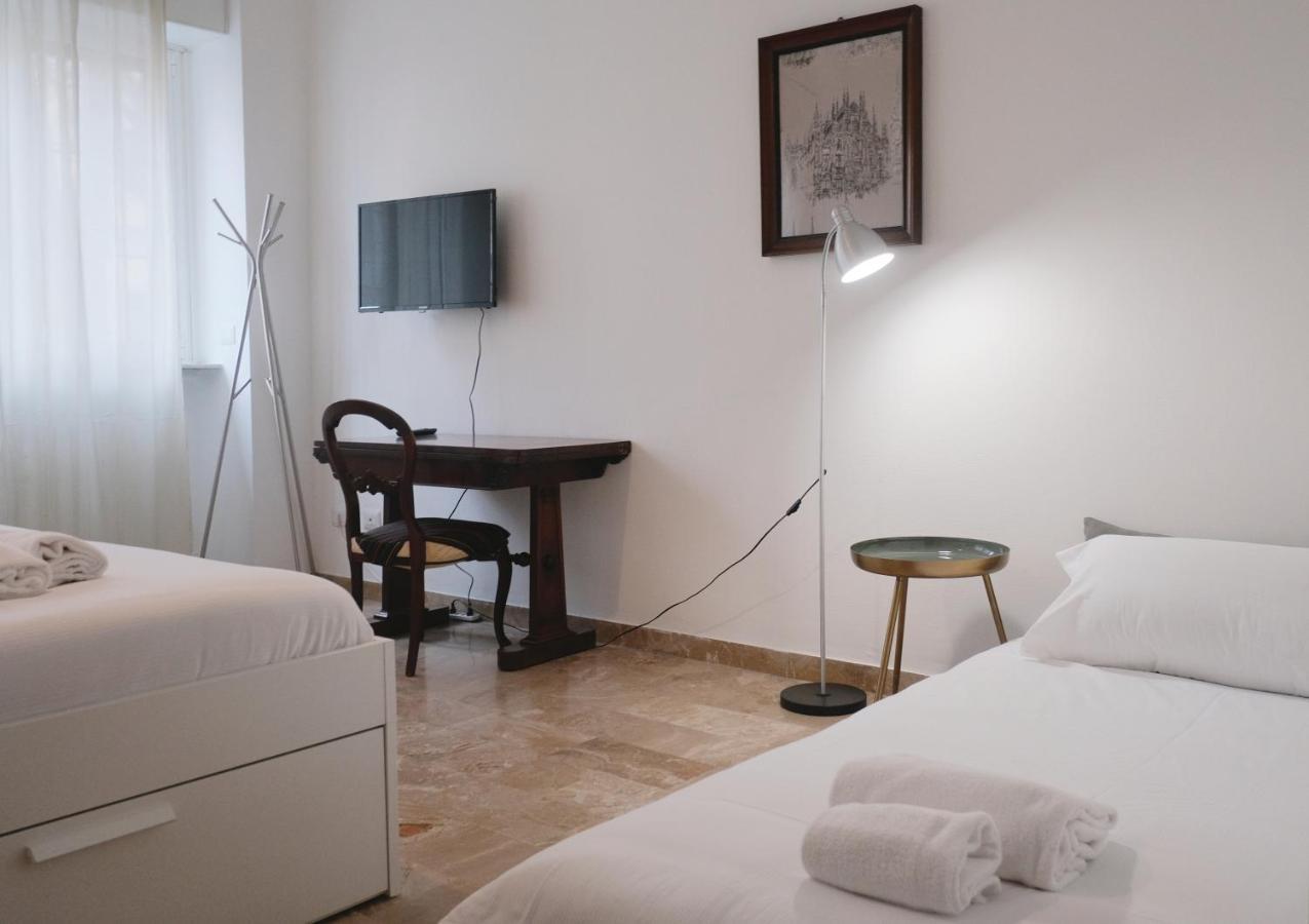 Orea Spiti - Drawings In Teodosio Appartement Milan