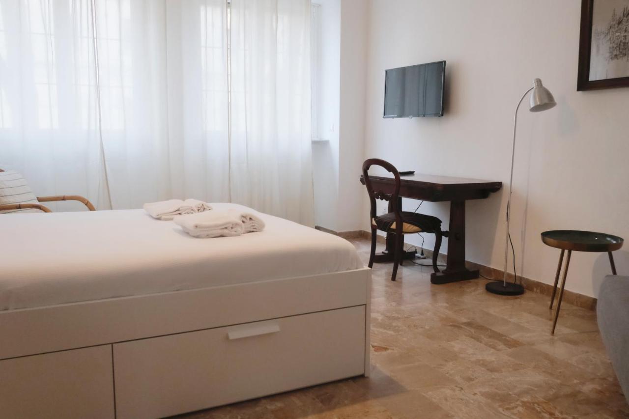 Orea Spiti - Drawings In Teodosio Appartement Milan