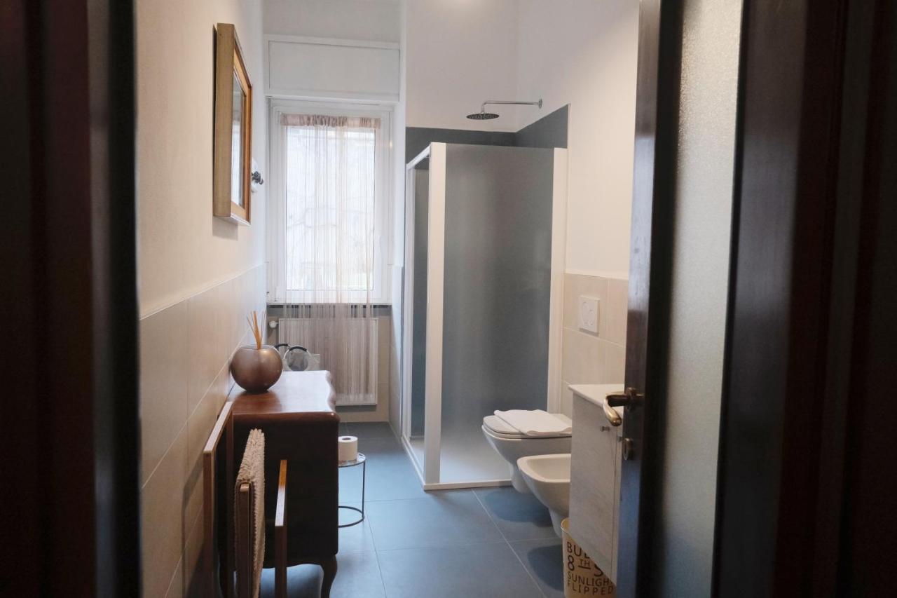 Orea Spiti - Drawings In Teodosio Appartement *
